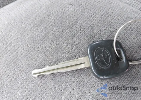 2005 Toyota Sienna Ce z USA, uszkodzony, nr VIN 5TDZA23C95S309539